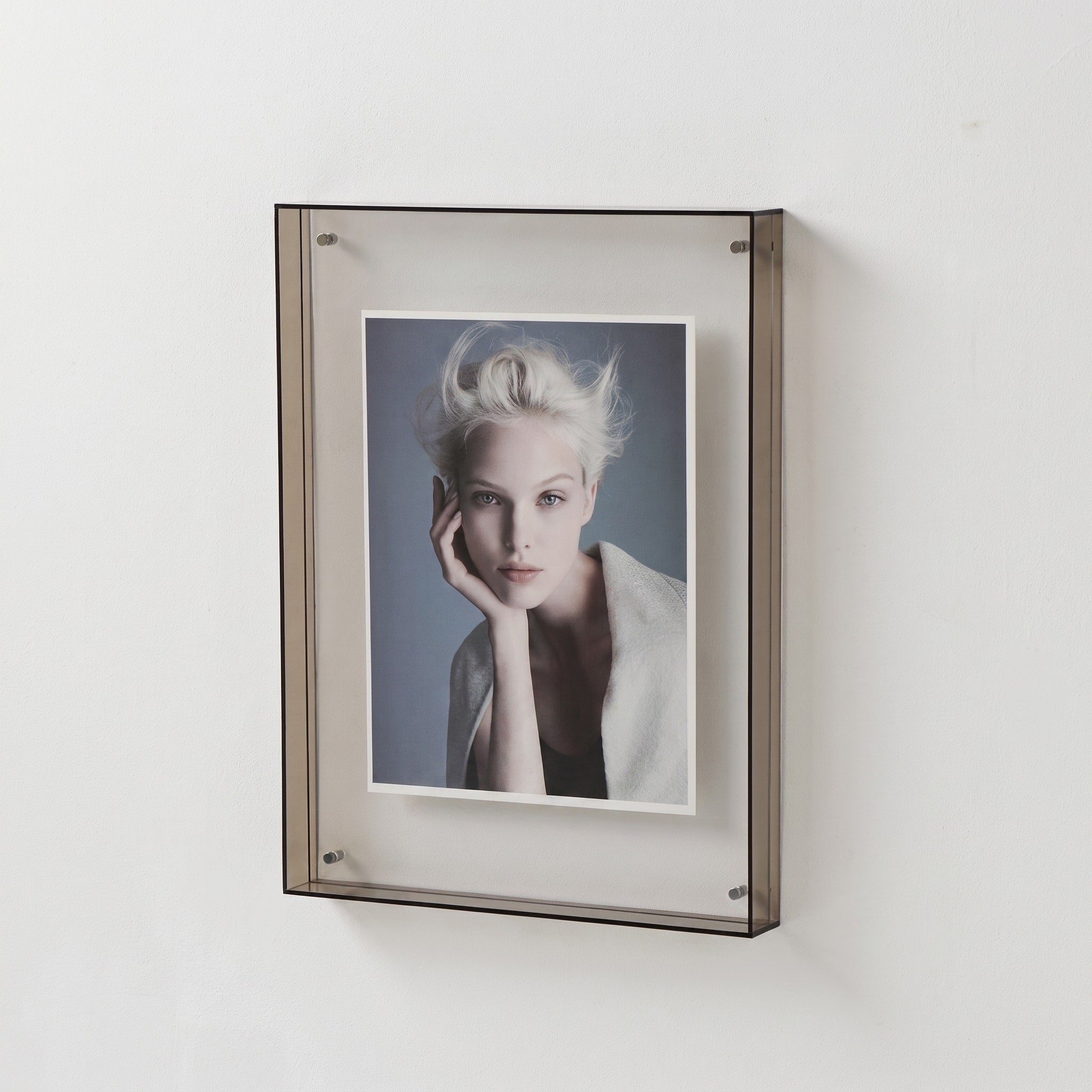 Bilderrahmen mit farbiger Acrylkante im Blockdesign - Picture Frames - Grau - Voldeva
