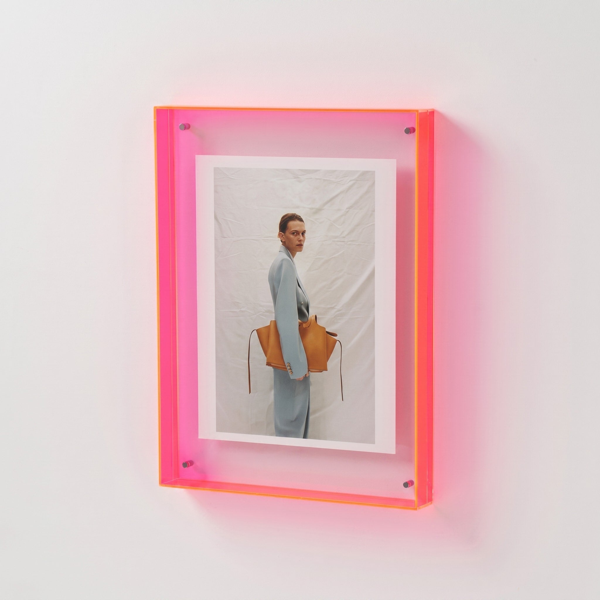Bilderrahmen mit farbiger Acrylkante im Blockdesign - Picture Frames - Rosa - Voldeva