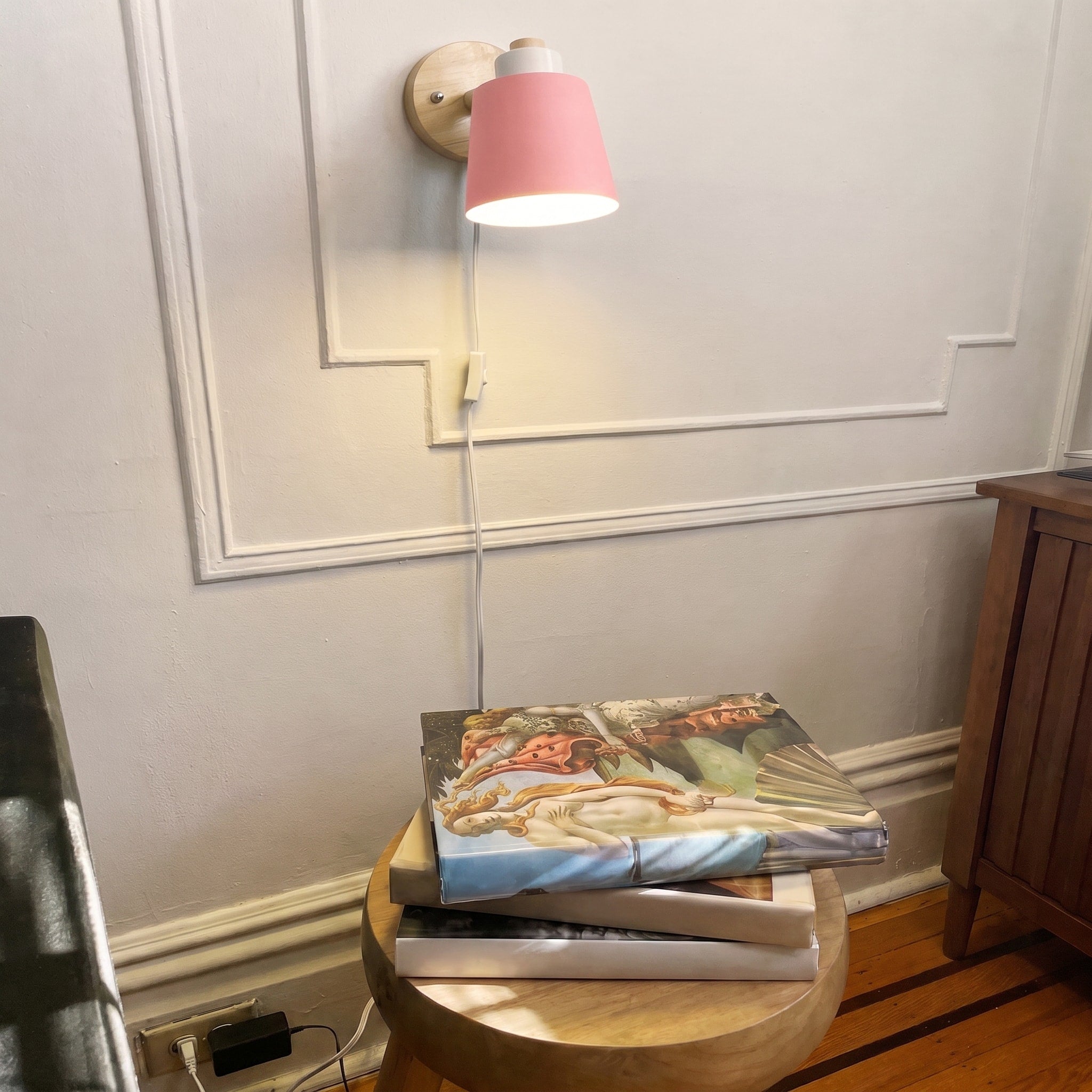 Verstellbare Schirm Wandleuchte mit drehbarem Lampenschirm