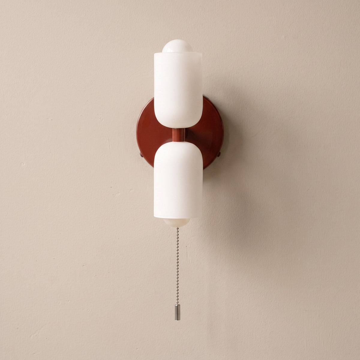 Doppelkopf Wandleuchte mit Glaszylindern im Messing-Design - Wall Light Fixtures - Rot - Voldeva