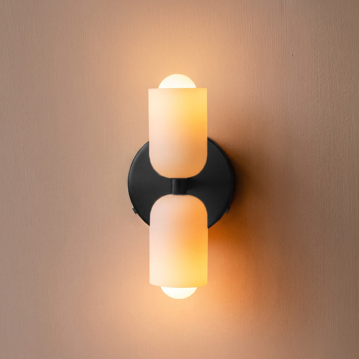 Doppelkopf Wandleuchte mit Glaszylindern im Messing-Design - Wall Light Fixtures - Schwarz - Voldeva