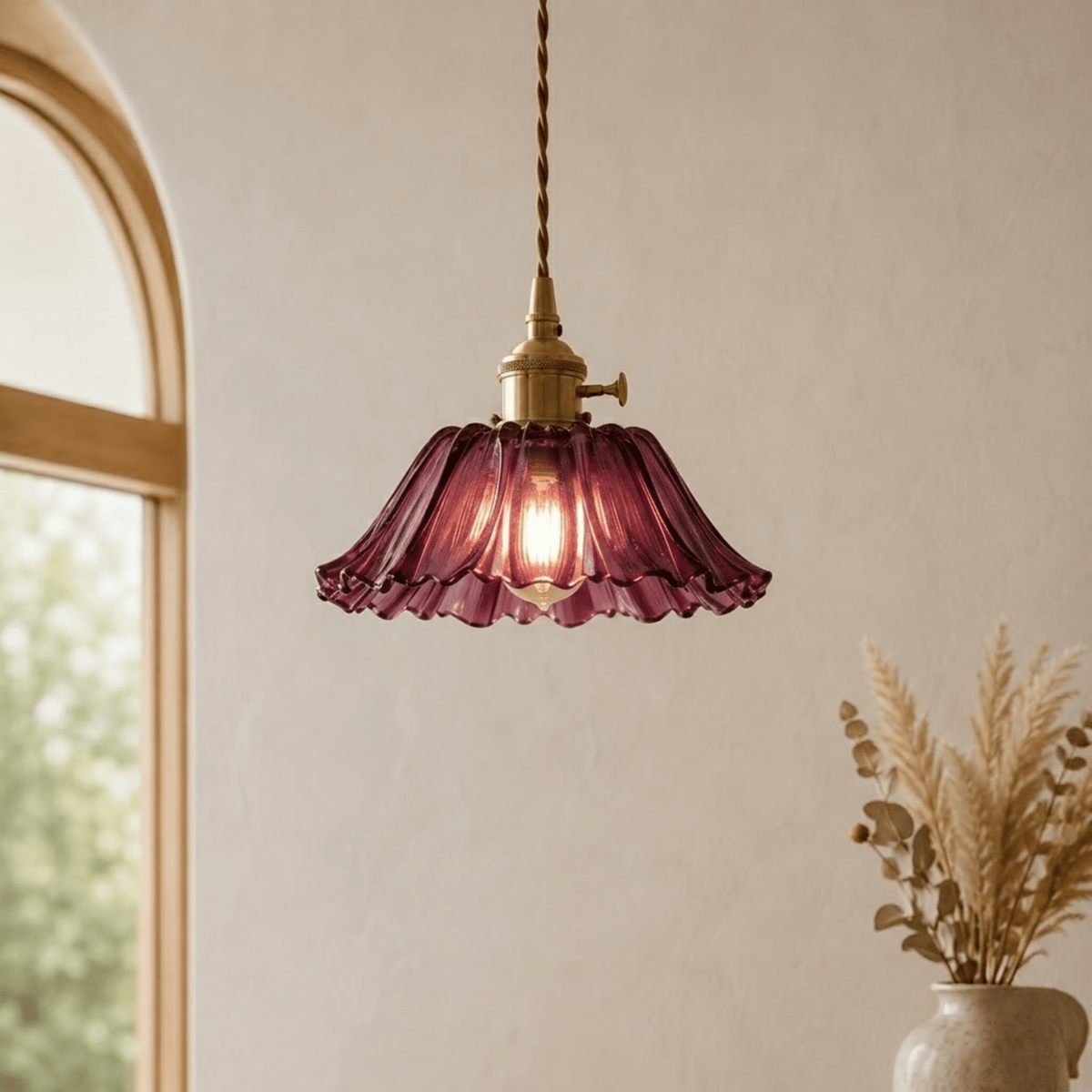 Glas Pendelleuchte mit gewelltem Blütenschirm im Vintage-Design - Pendant Light Fixtures - Lila - Voldeva