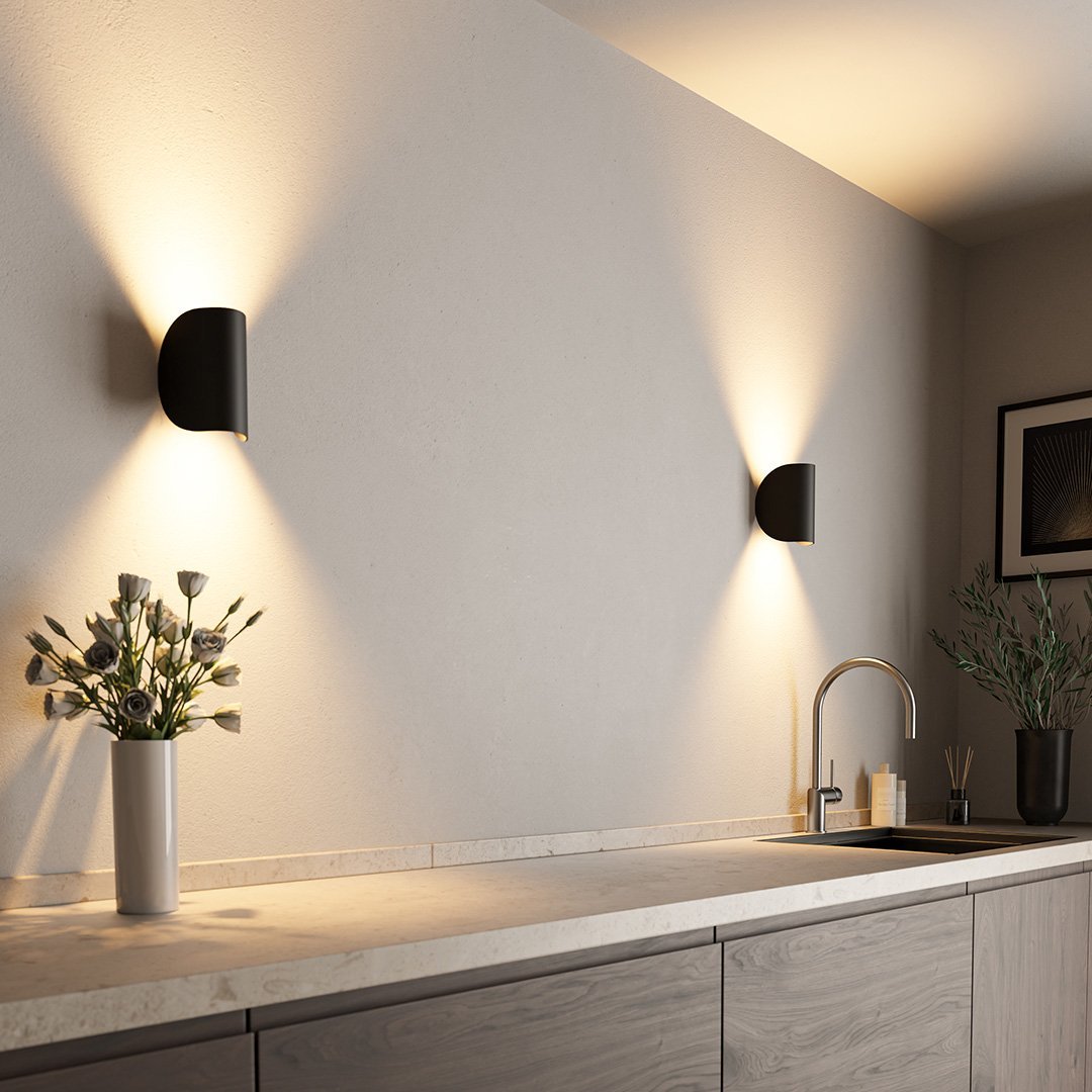 Halbmond LED Wandleuchte Schwarz Up-Down Lichteffekt Modernes Design - Wall Light Fixtures - Schwarz - Voldeva