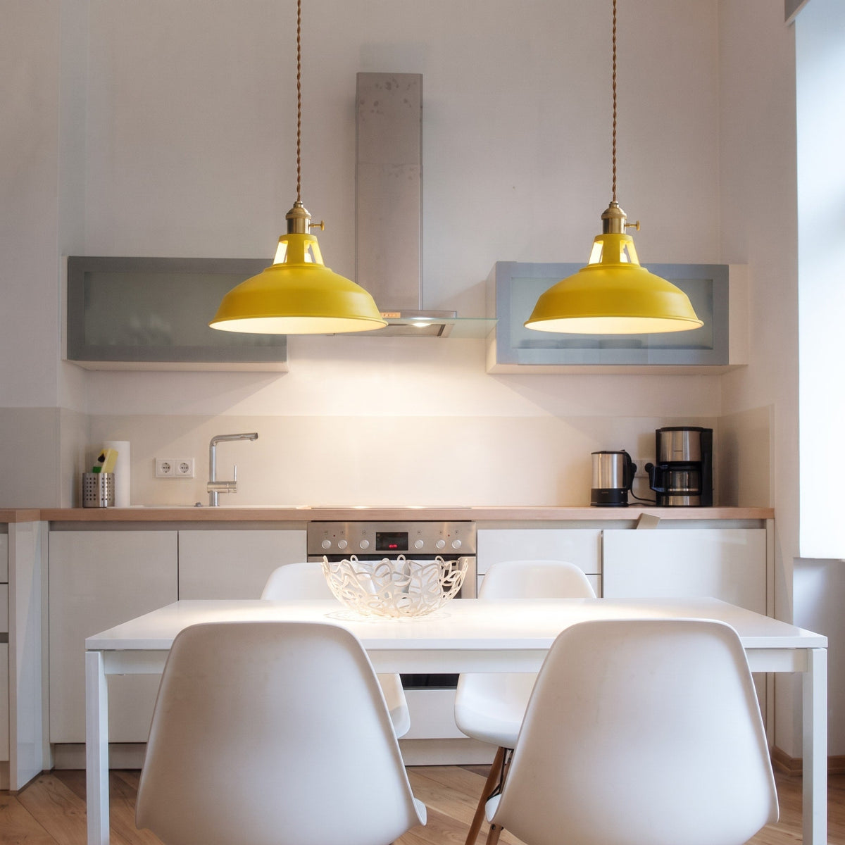 Industrielle Pendelleuchte mit Metallschirm im Retro-Design - Pendant Light Fixtures - Weiß - Voldeva