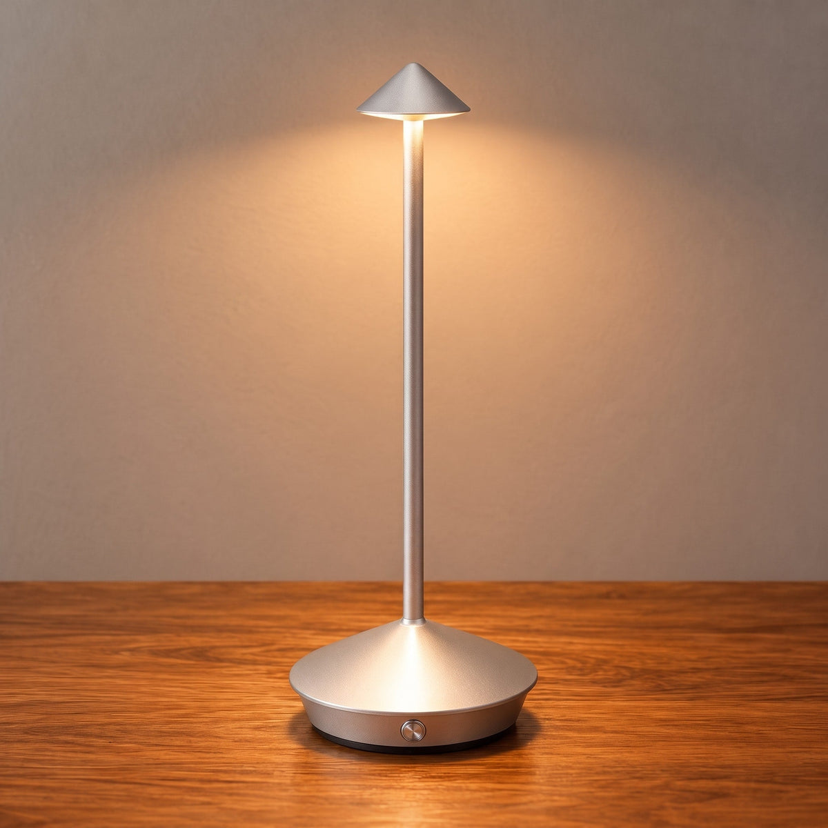 Kabellose LED-Tischlampe in Pilzform mit Touch-Dimmfunktion - Table Lamps - Silber - Voldeva