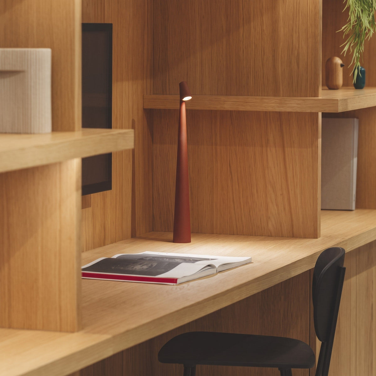 Kabellose LED Touch-Tischleuchte im Nordischen Design - Table Lamps - Rot - Voldeva