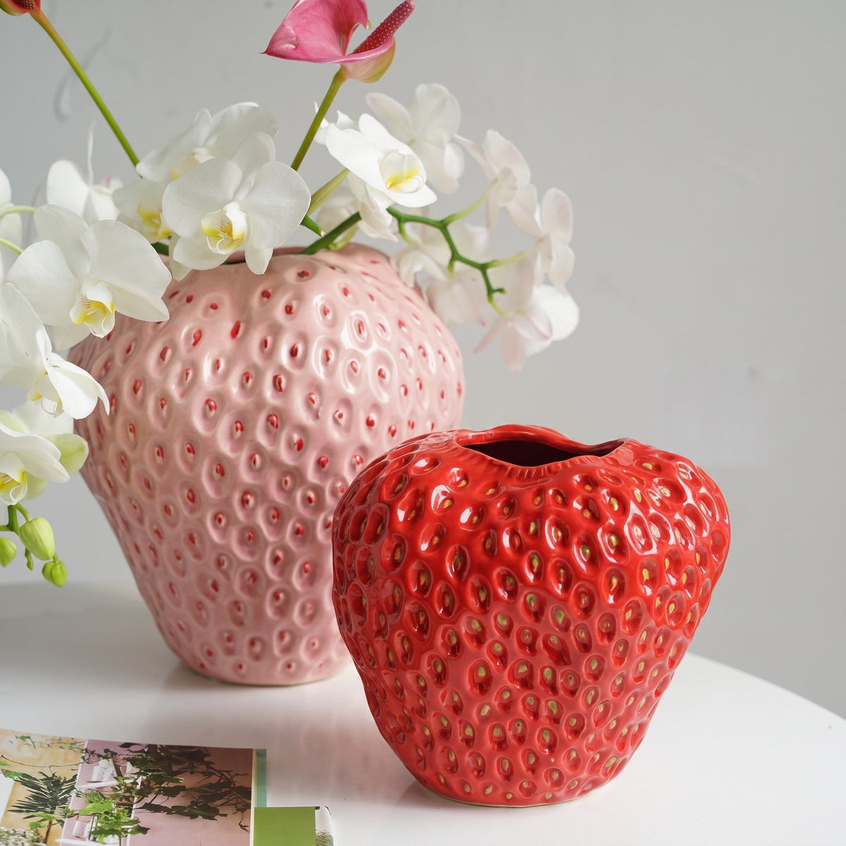 Keramikvase in Erdbeerform für Blumen und Tischdeko - Vases - Rosa - Voldeva