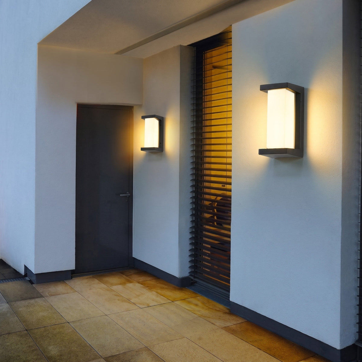 LED Außenwandleuchte in rechteckigem Design für Hauseingänge - Wall Light Fixtures - Vertikales Licht - Voldeva