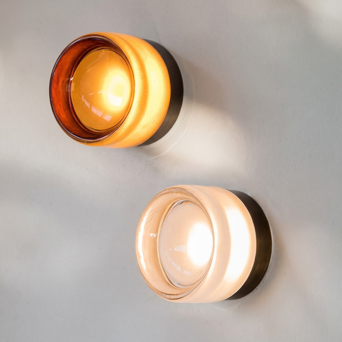 LED Wandleuchte mit Acrylschirm in Jelly-Optik - Wall Light Fixtures - Braun - Voldeva