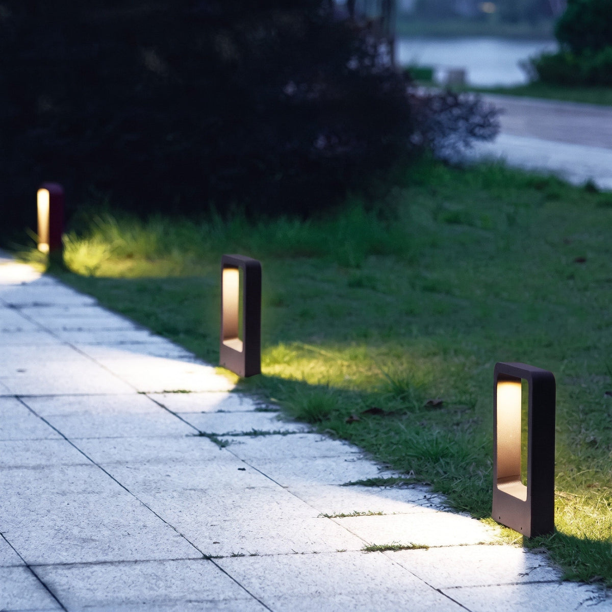 Moderne LED Wegeleuchte im minimalistischen Design - Landscape Pathway Lighting - 30 cm - Voldeva