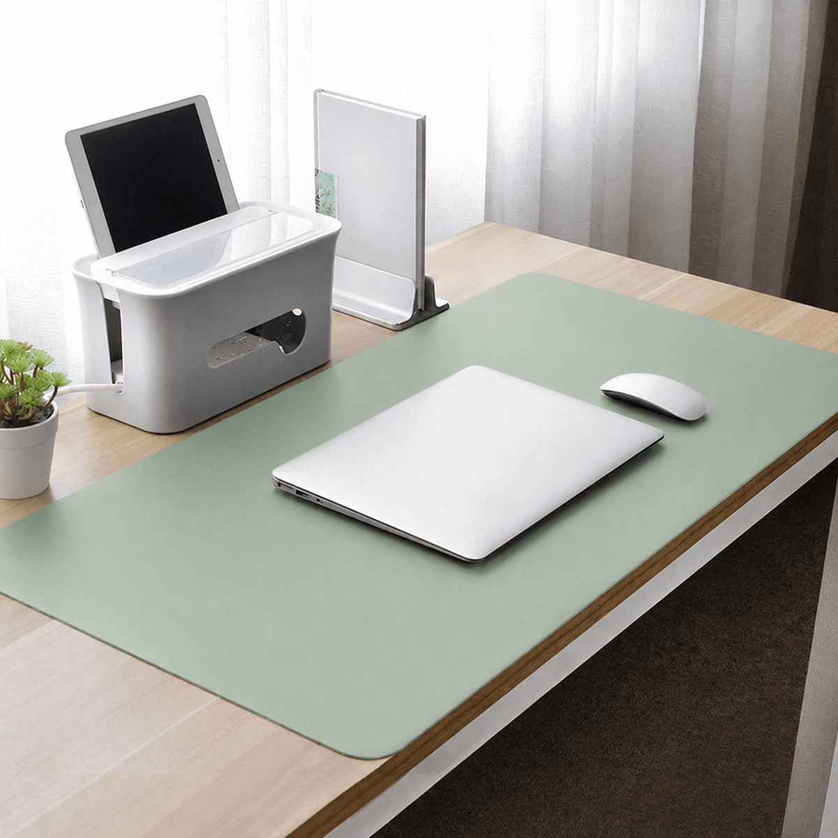Schreibtischunterlage beidseitig wasserabweisend - Desk Pads & Blotters - Grün - Voldeva