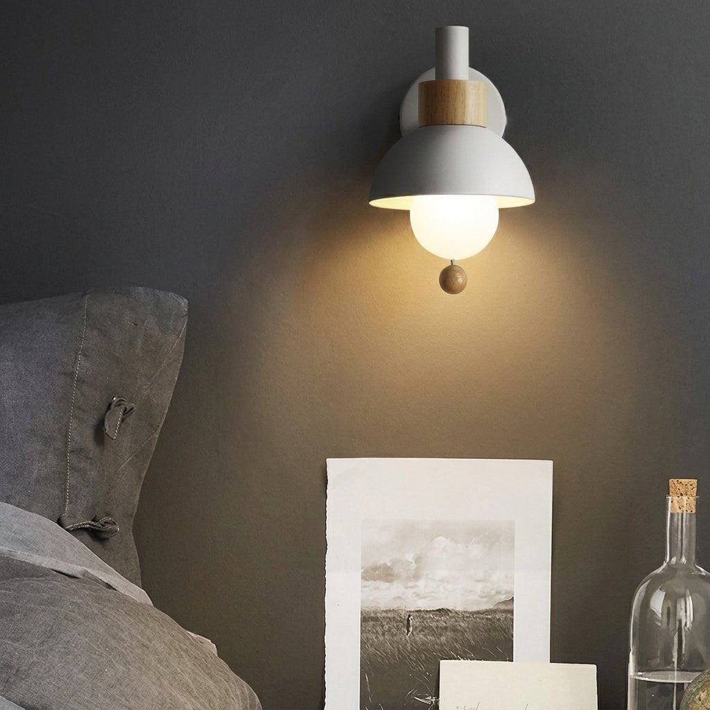 Skandinavischer Wandleuchte im Retro-Design mit Holzoptik - Wall Light Fixtures - Weiß - Voldeva