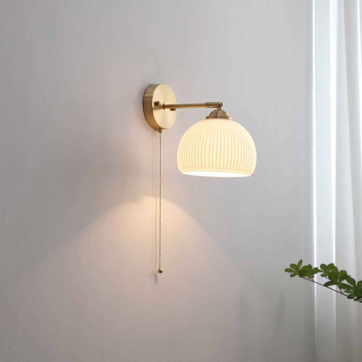Wandleuchte mit Glasschirm und Zugschalter im Nordic-Stil - Glockenschirm - Voldeva