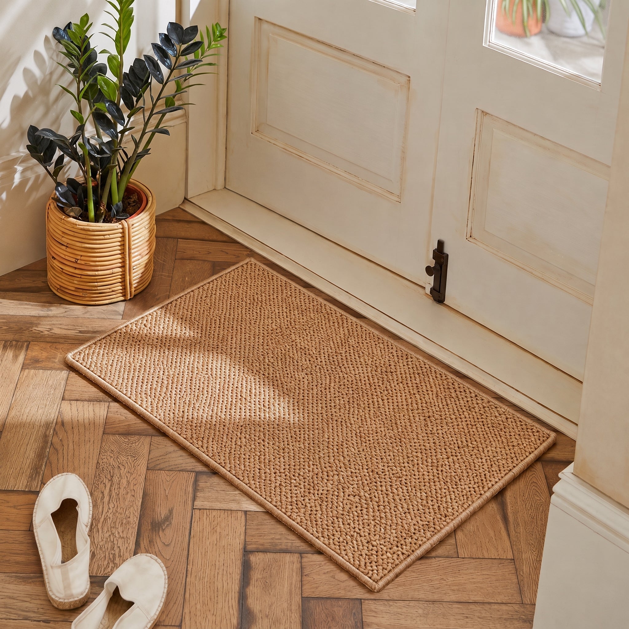 Weicher Florteppich Rechteckig als Eingangsmatte für den Hauseingang - Door Mats & Rugs - Braun - Voldeva