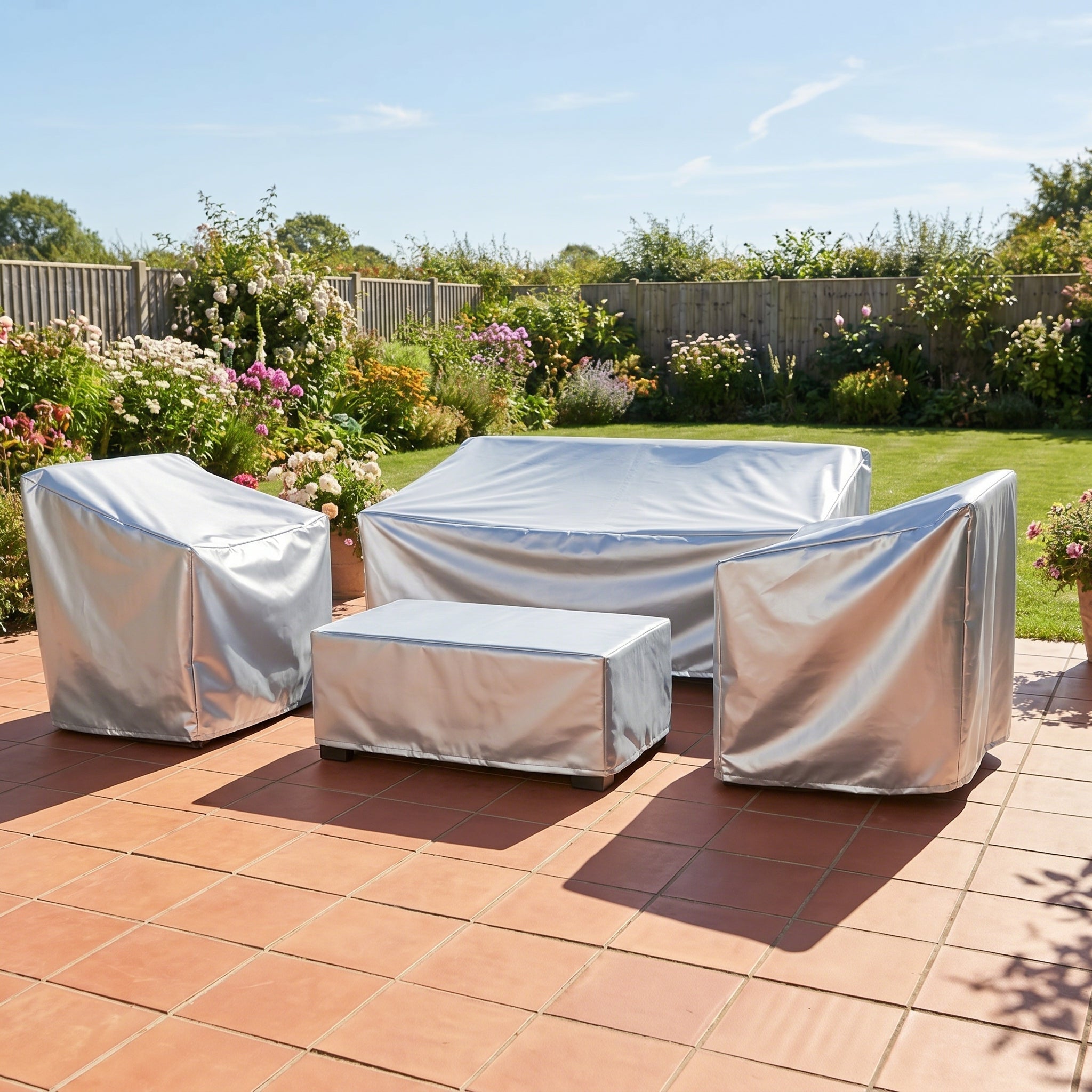 Wetterfeste Schutzhüllen für Gartenmöbel im Set - Möbelabdeckung - Silber - Voldeva