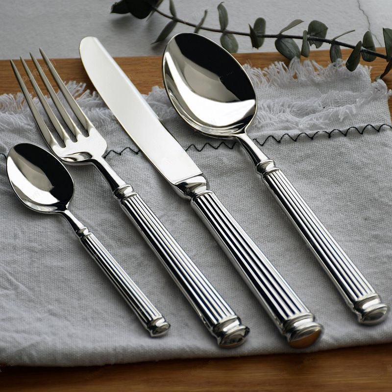 4 - teiliges Besteckset aus Silber mit geriffeltem Griff - Besteck - Set - Voldeva
