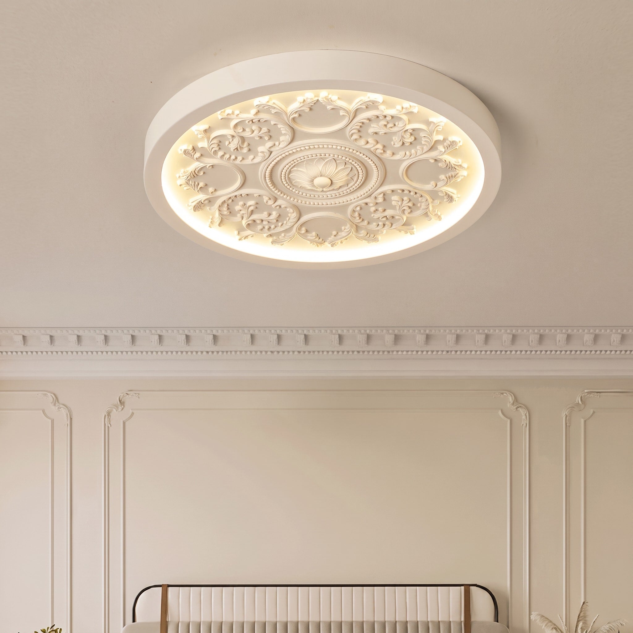 LED Deckenleuchte mit Blumenrelief im Barockstil