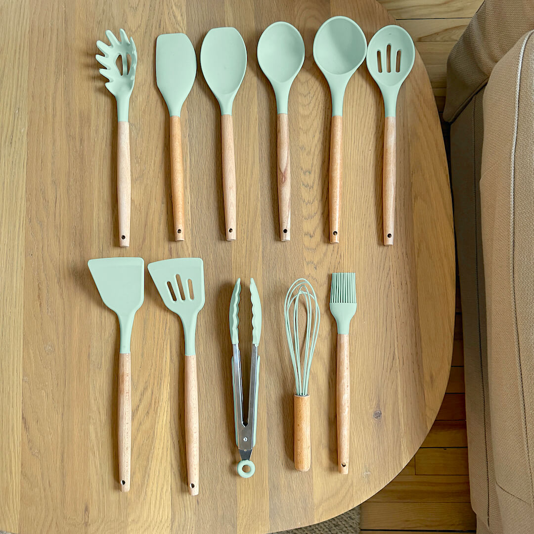Küchenhelfer-Set mit Holzgriffen