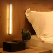 LED Leiste mit Bewegungssensor für Schrank und Flur - LED Leiste - Warmes Weiß - Voldeva