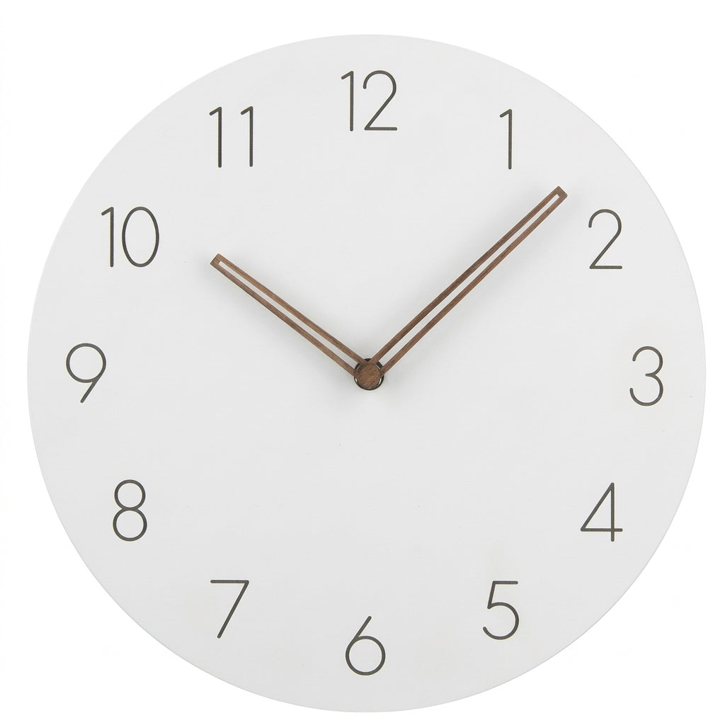 Nordische Wanduhr mit Mattem Zifferblatt ohne Rahmen