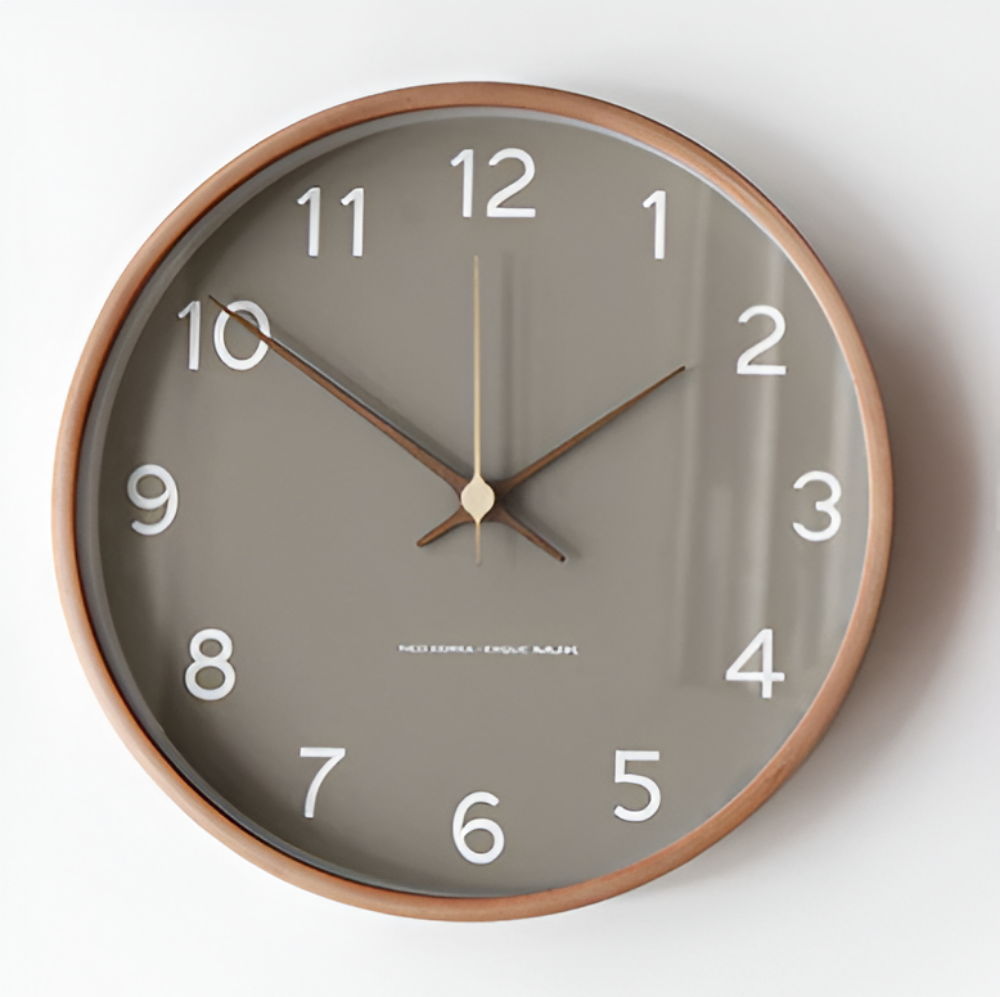 Nordische Wanduhr mit Lautlosem Uhrwerk und Holzrahmen