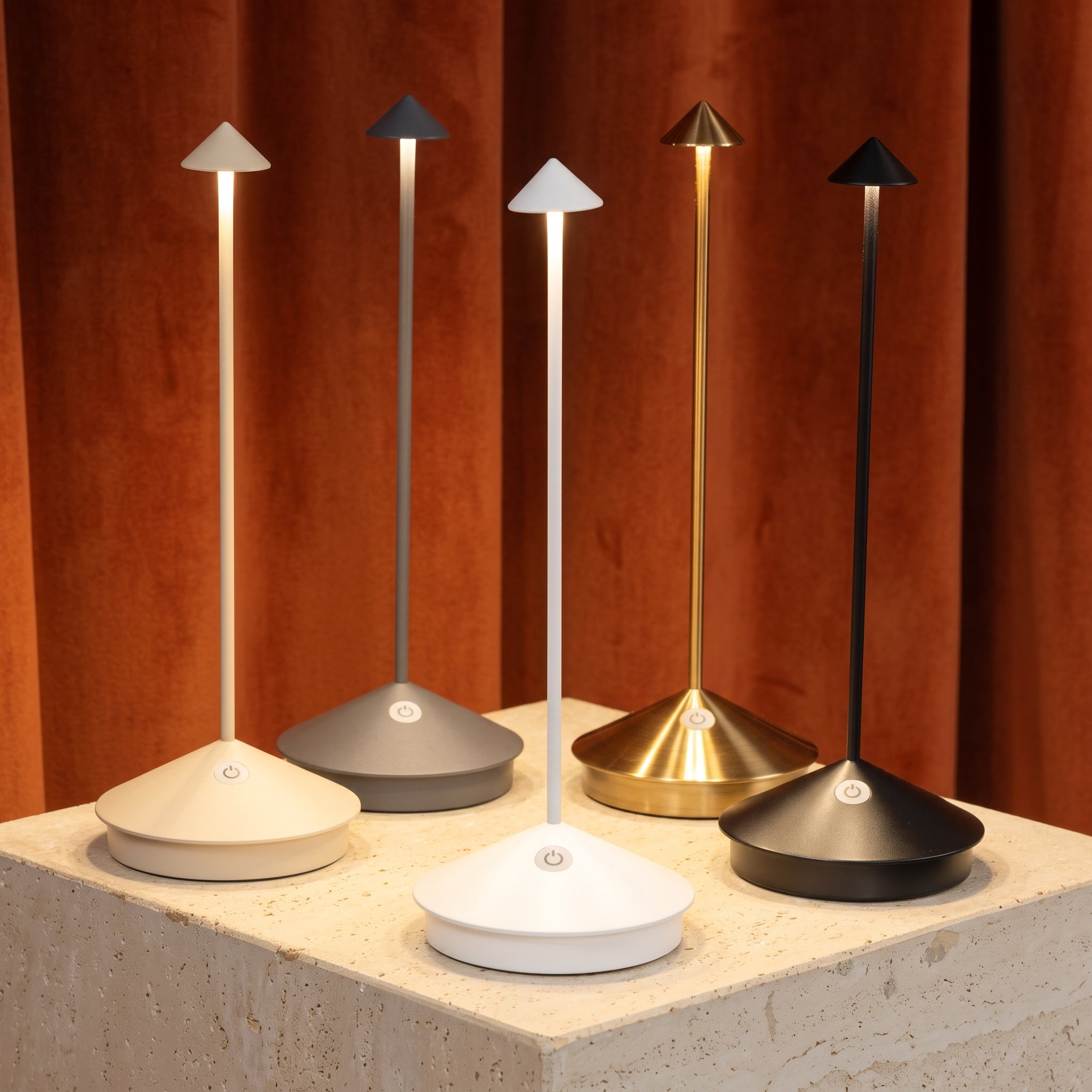 Wiederaufladbare kabellose schlanke Kegel-LED-Tischlampe