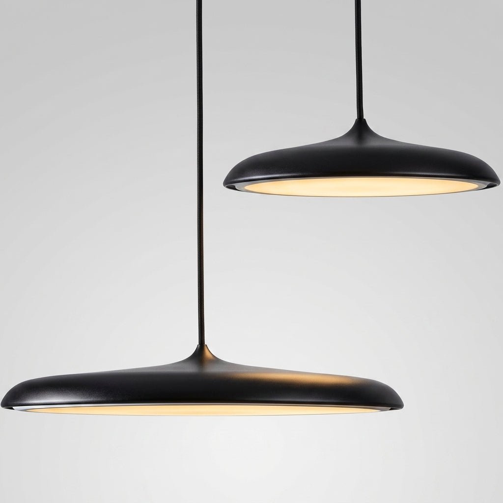 Bauhaus Pendelleuchte mit Flachem Rundem Schirm - Pendelleuchte - Schwarz - Voldeva