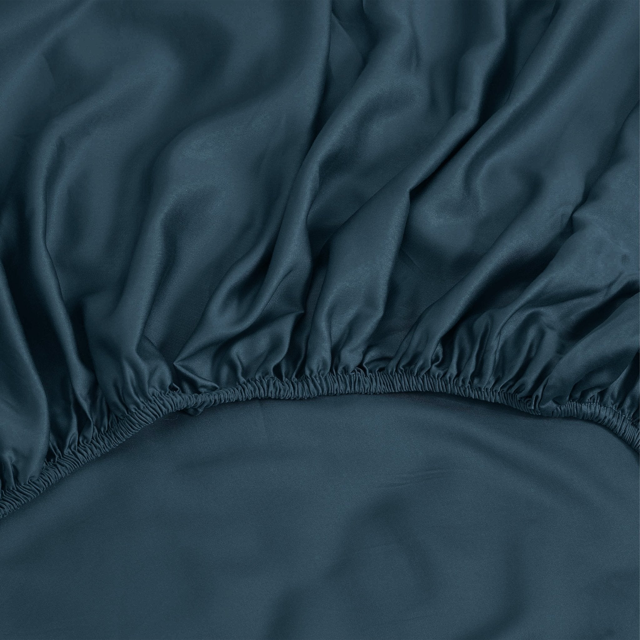 Bettwäsche - Set Mit Spannbettlaken Und Zwei Kissenbezügen - Schlafzimmer - Nachdenkliches Blau - Voldeva