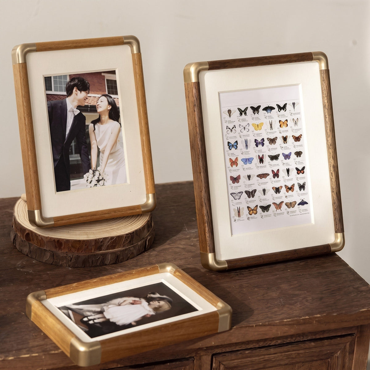 Bilderrahmen mit Metallecken im Vintage-Design - Picture Frames - Hellbraun - Voldeva
