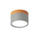 Deckenleuchte im minimalistischen Zylinder-Design