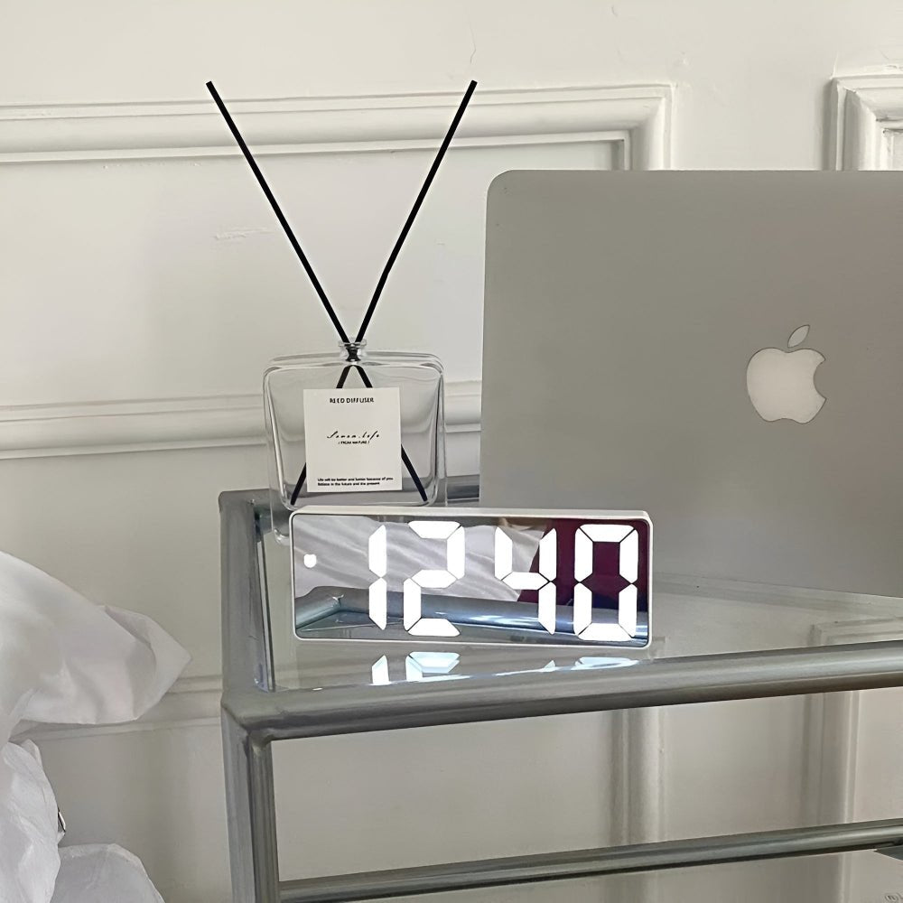Digitaler Wecker Mit LED Spiegelanzeige - Wecker - Spiegel Weiß - Voldeva