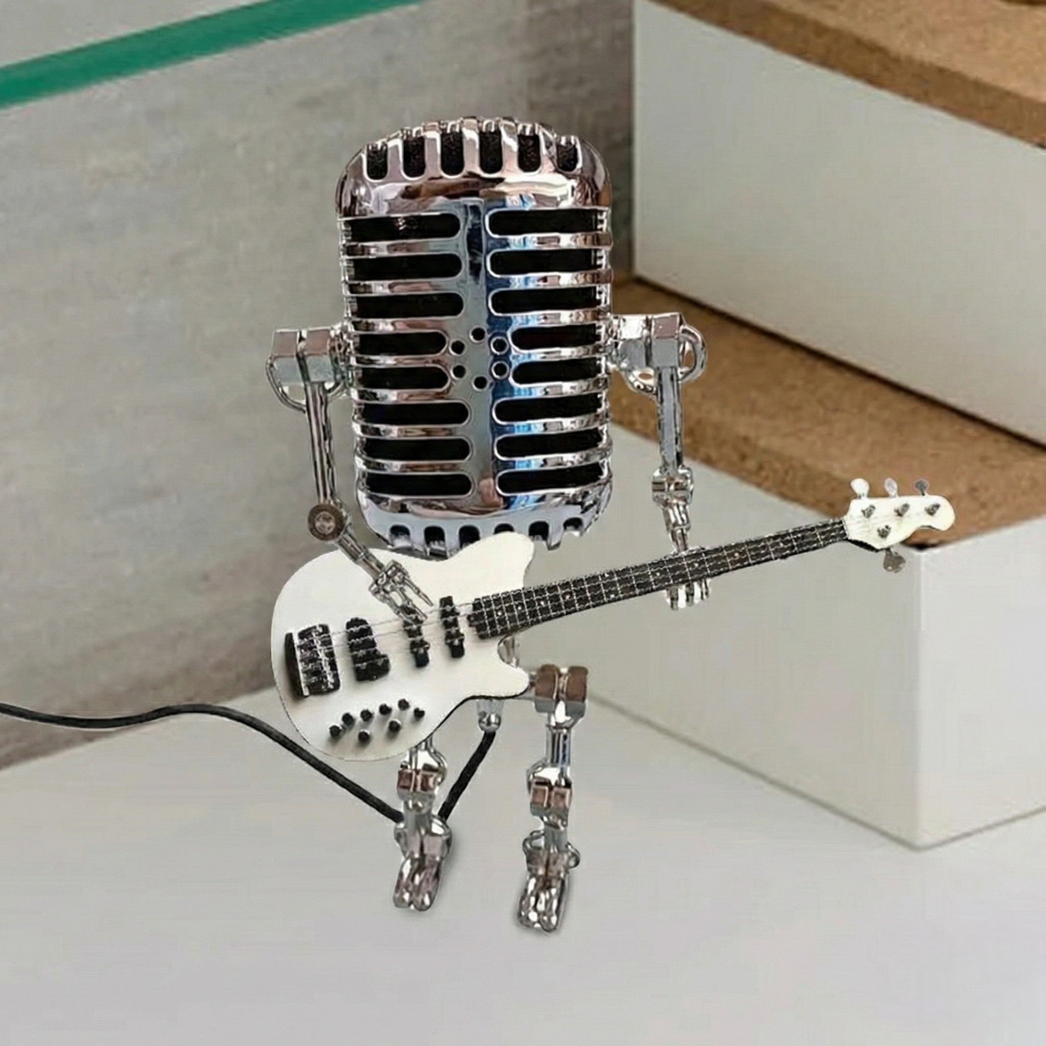 LED Tischlampe Im Kreativen Mikrofon - Roboter Design - Tischlampen - Weiß - Voldeva