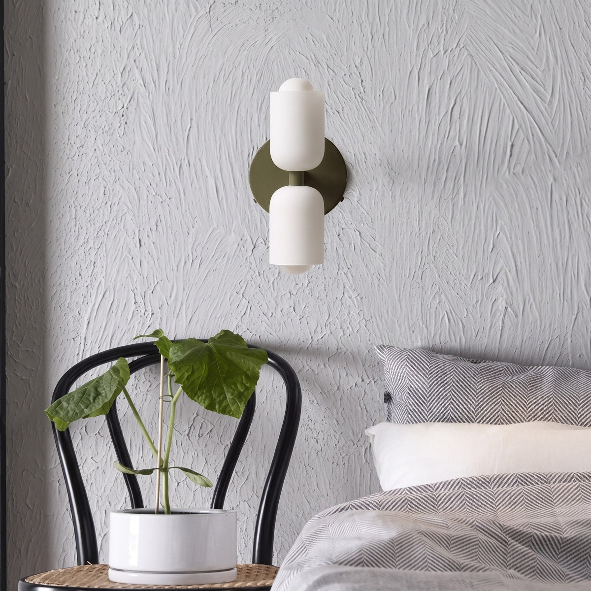 Doppelkopf Wandleuchte mit Glaszylindern im Messing-Design - Wall Light Fixtures - Grün - Voldeva