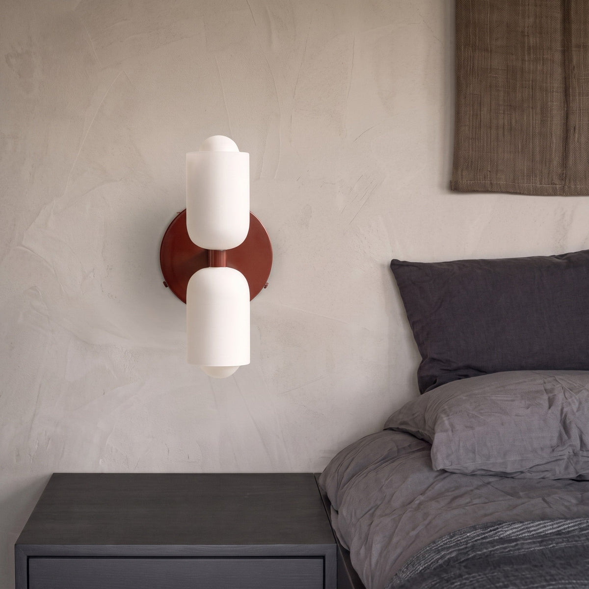 Doppelkopf Wandleuchte mit Glaszylindern im Messing-Design - Wall Light Fixtures - Rot - Voldeva