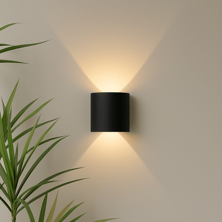 Elina – Moderne LED Wandleuchte für Innen & Außen in Schwarz & Weiß - Wandleuchte - Voldeva