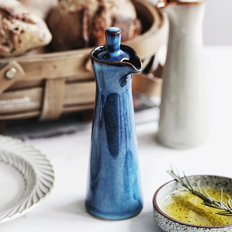 Fabian – Keramik Ölflasche mit Ausgießer für Küche & Tisch - Ölflasche - Blau - Voldeva