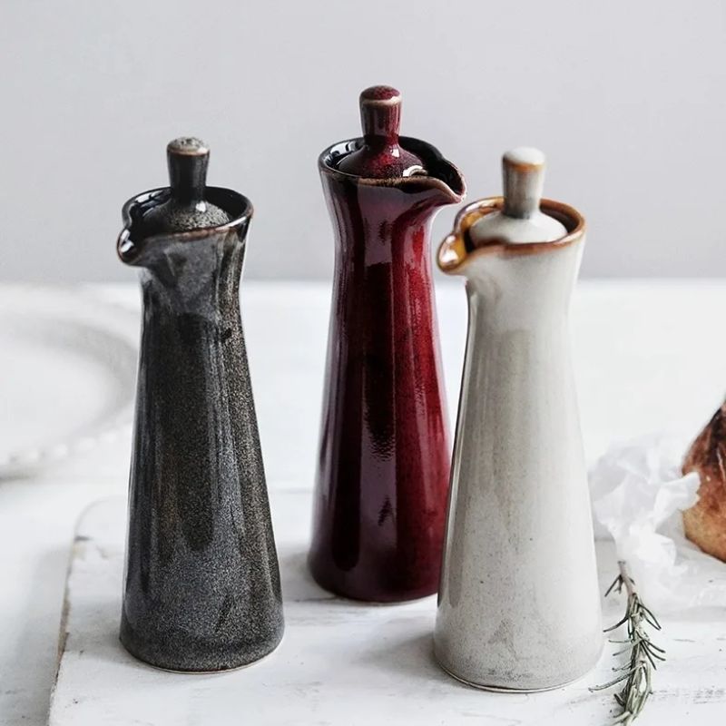 Fabian – Keramik Ölflasche mit Ausgießer für Küche & Tisch - Ölflasche - Blau - Voldeva