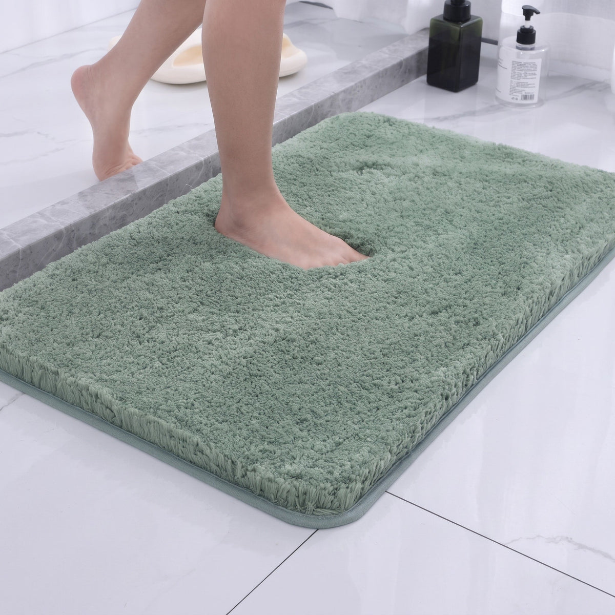 Flauschige Badematte Rutschfest Hochflor Mikrofaser - Bath Mats & Rugs - Creme - Voldeva
