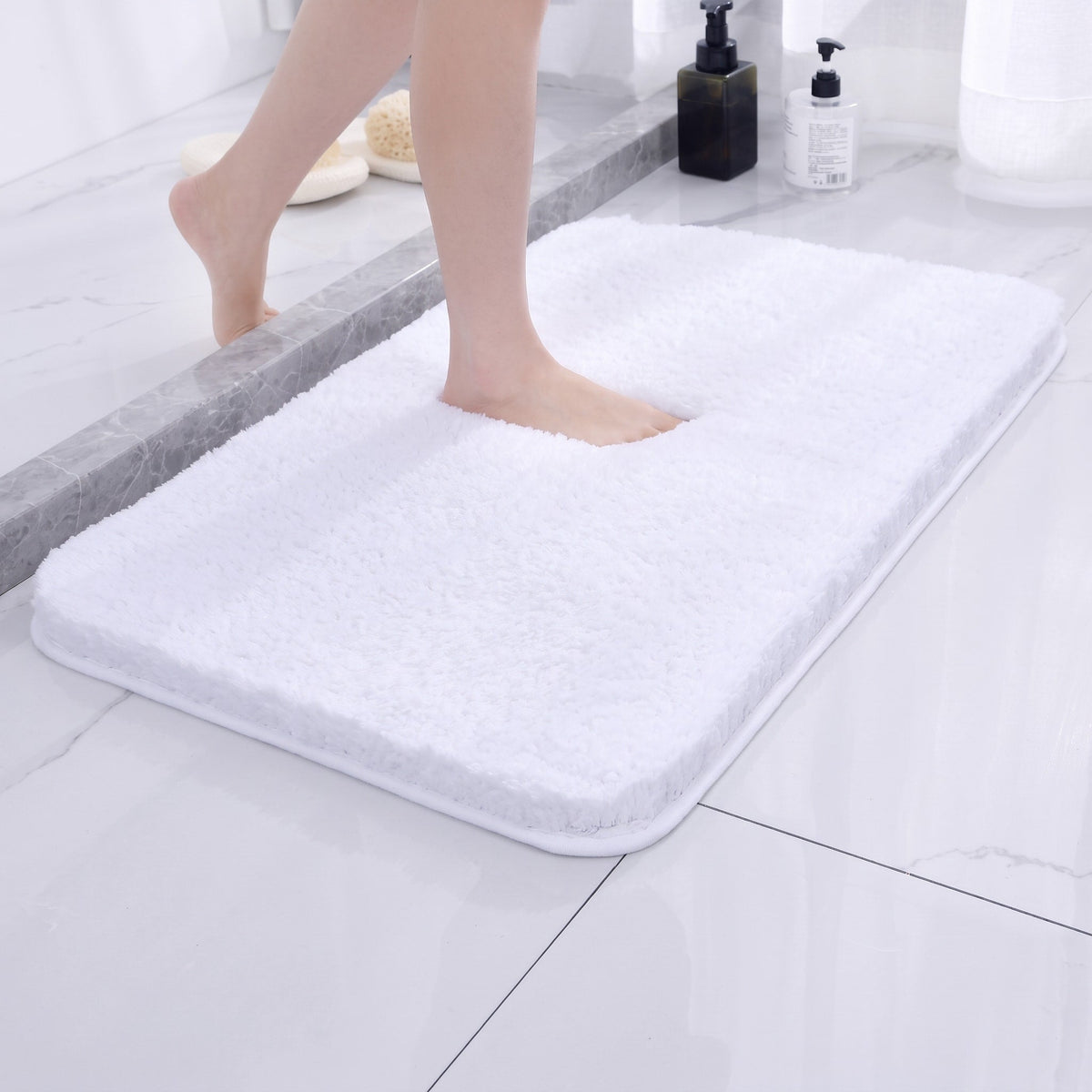 Flauschige Badematte Rutschfest Hochflor Mikrofaser - Bath Mats & Rugs - Weiß - Voldeva