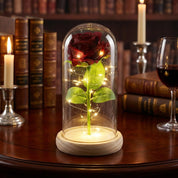 Flore – Rose in Glaskuppel mit LED - Beleuchtung - Dekorationen - Dunkelrot - Voldeva
