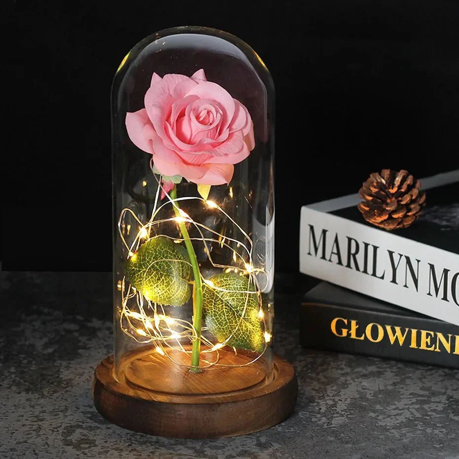 Flore – Rose in Glaskuppel mit LED - Beleuchtung - Dekorationen - Voldeva