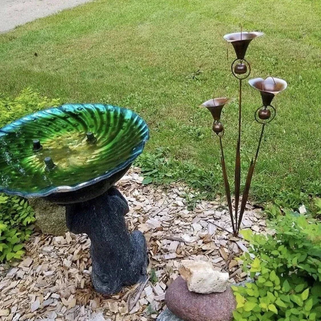 Gartenstecker Calla - Lilie Dreifach mit Glocken Kupferoptik - Gartenstecker - Voldeva
