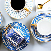 Gemustertes Teetassen-Set mit Goldenen Griffen und Untertasse - Teetassen - Rosa - Voldeva