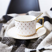 Gemustertes Teetassen-Set mit Goldenen Griffen und Untertasse - Teetassen - Rosa - Voldeva