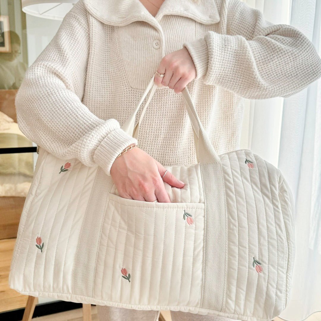Gesteppte Reisetasche mit Stickdesign - Reisetasche - Tulpe - Voldeva