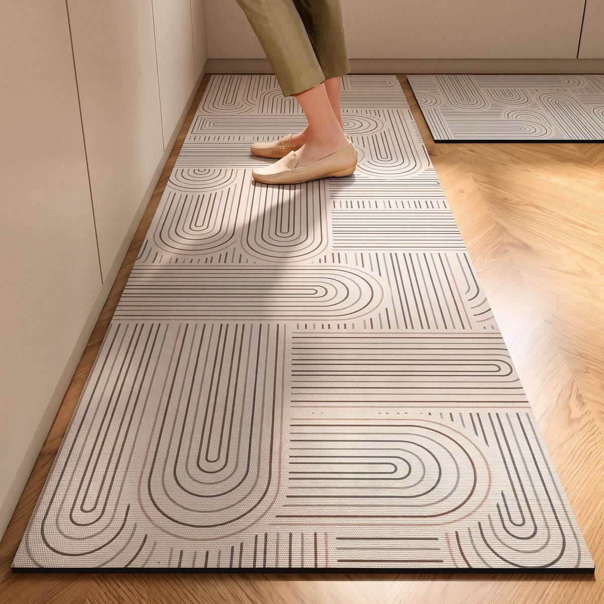 Gestreifter Küchenläufer mit rutschfester Unterseite - Rugs - Geometrischer Bogen - Voldeva