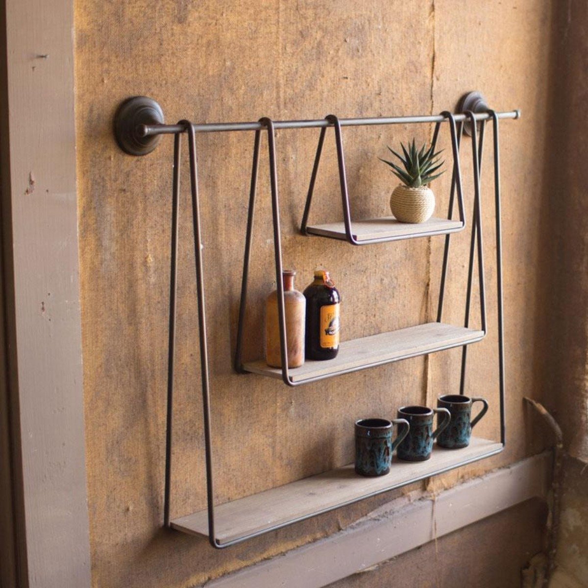 Hängeregal mit drei Ebenen aus Metall und Holz - Rack Wall Shelves & Ledges - Voldeva