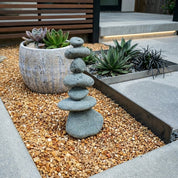 Handgefertigte Kalkstein Cairn Skulptur für Gartendekoration - Cairn - Gartenstatue - Voldeva