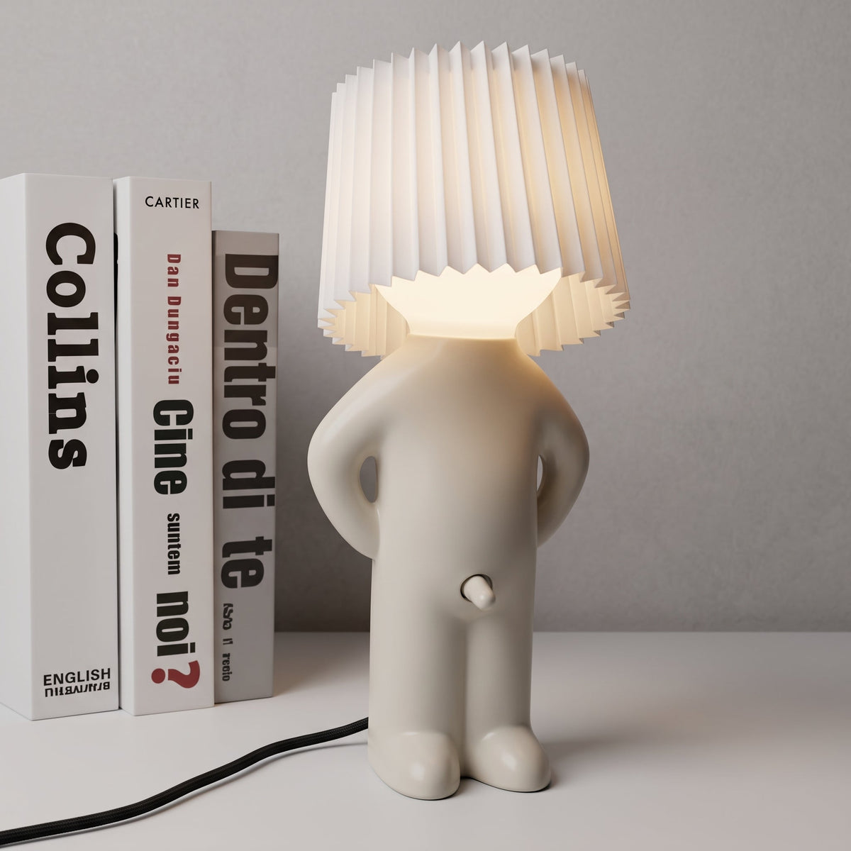 Human Figuren-Tischleuchte mit Plissee-Schirm - Table Lamps - Weiß - Voldeva