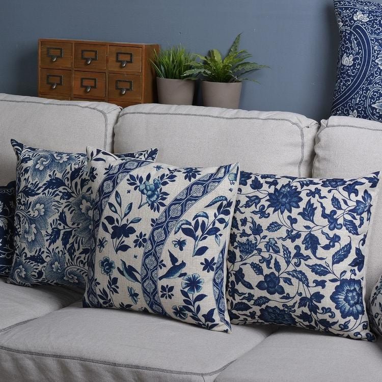 Imperial Blau – Luxuriöser Kissenbezug mit Traditionellem Chinesischem Porzellanmuster - Cushion - Voldeva